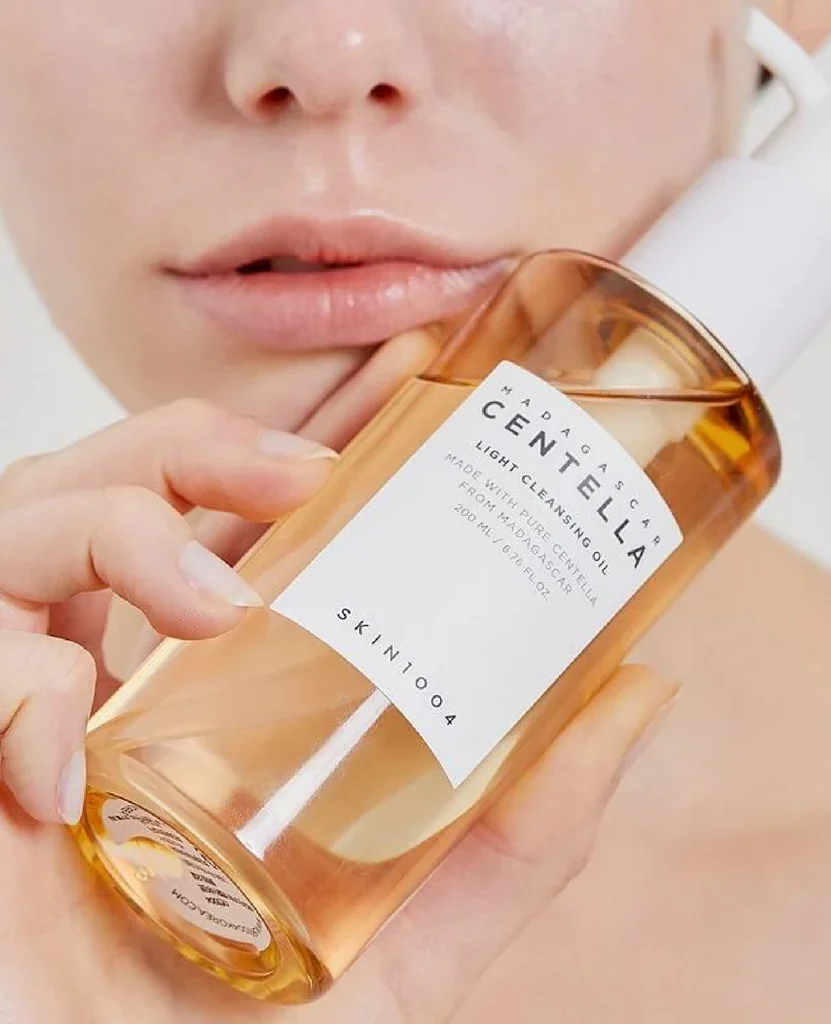 SKIN1004MadagascarCentellaLightCleansingOil-3_1024x1024