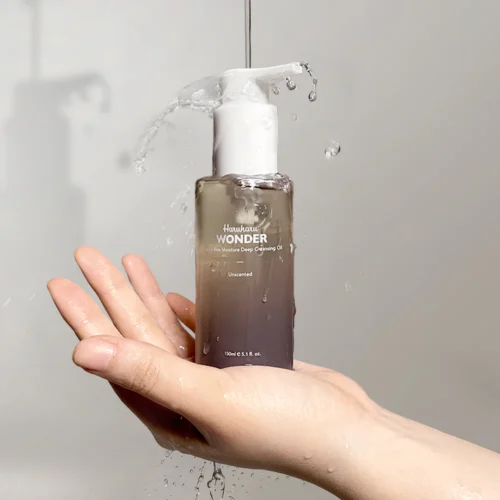 Alternative view of Haruharu Wonder Black Rice Moisture Deep Cleansing Oil гидрофильное масло