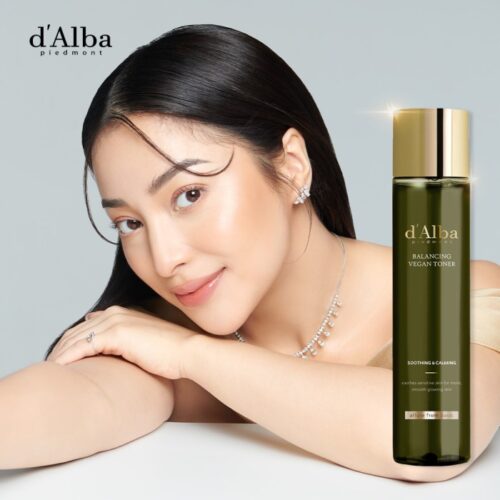 Alternative view of d'Alba Mild Skin Balancing Vegan Toner успокаивающий тоник для лица