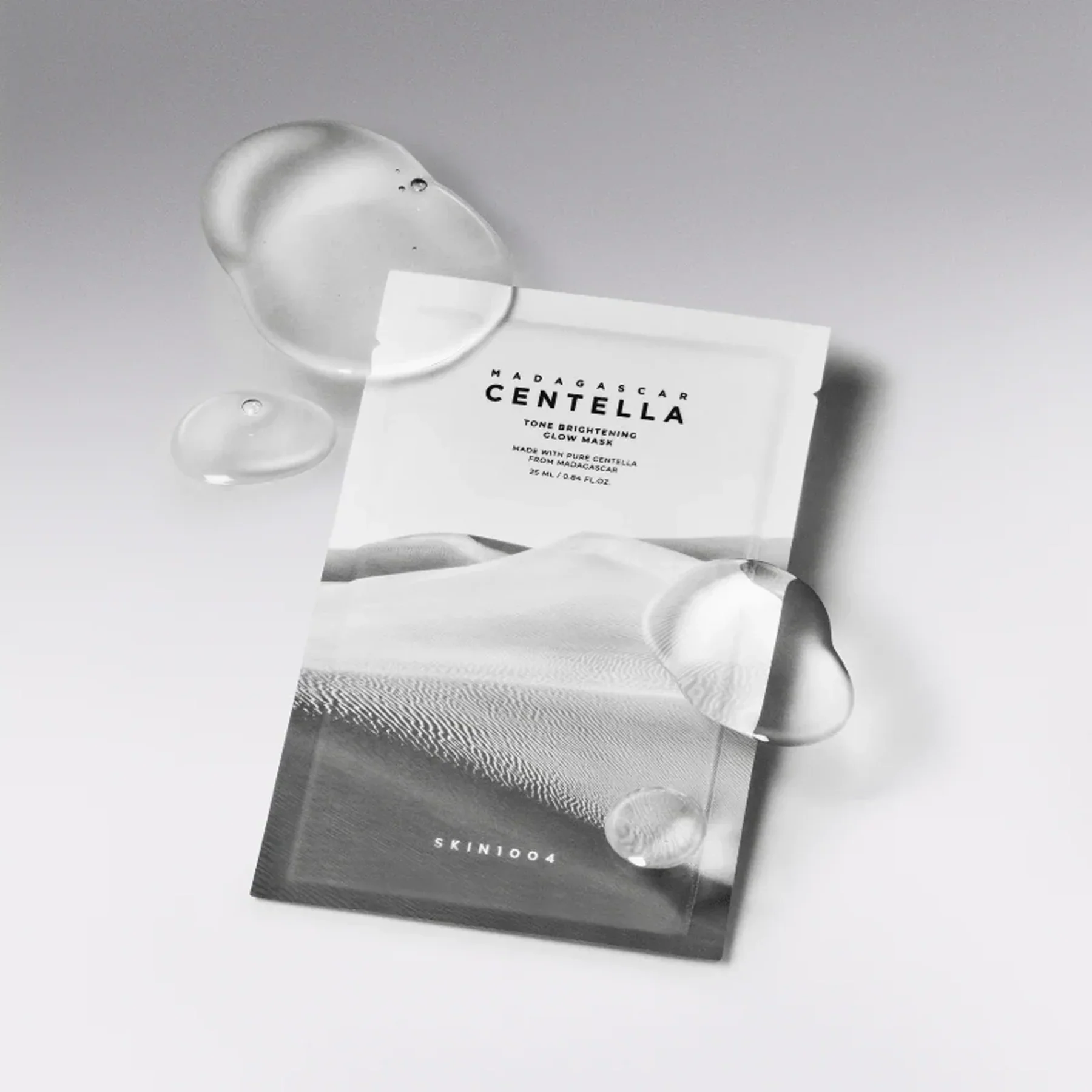 SKIN1004_Madagascar_Centella_Tone_Brightening_Glow_Mask1