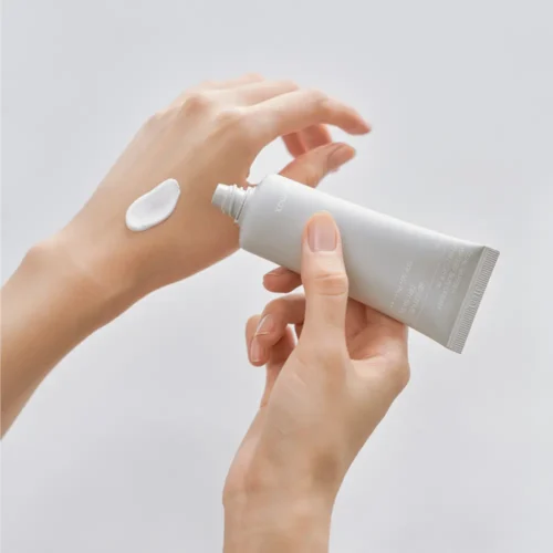 Alternative view of Celimax Dual Barrier Watery Sun Cream SPF50+ PA++++ saules aizsargkrēms ar keramīdiem