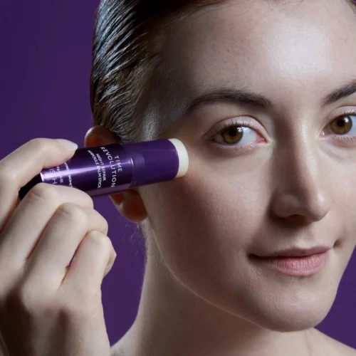 Alternative view of MISSHA Time Revolution Night Repair Ampoule Stick pretgrumbu zīmuļveida balzams